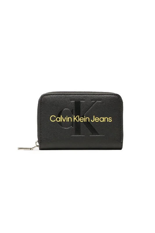 Calvin Klein Jeans  CK Classic Zip Around Wallet Black