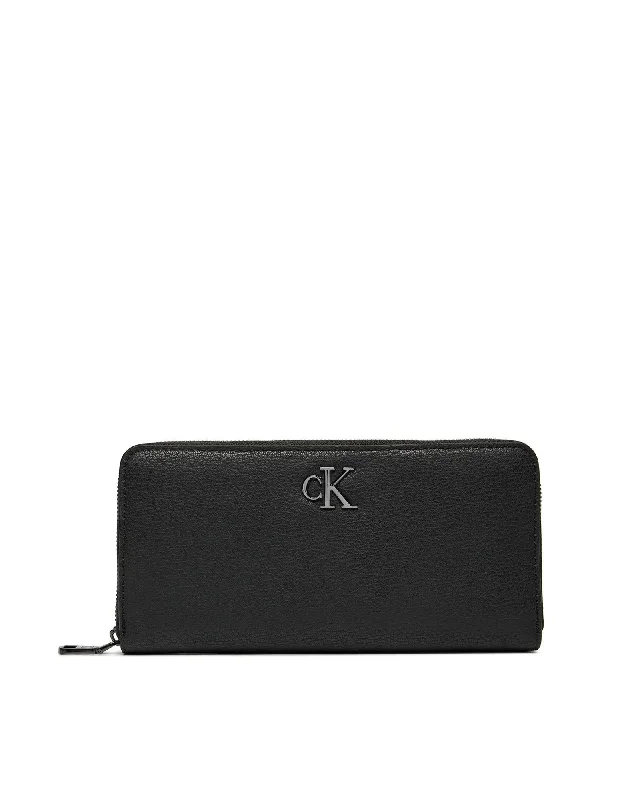 Calvin Klein Jeans  Signature Zip Around Wallet in Black