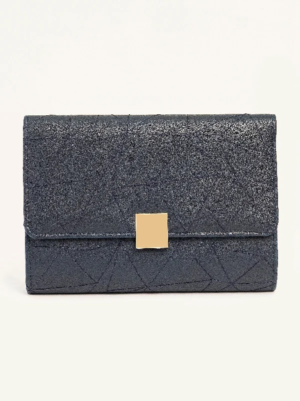 Thread Detailing Clutch