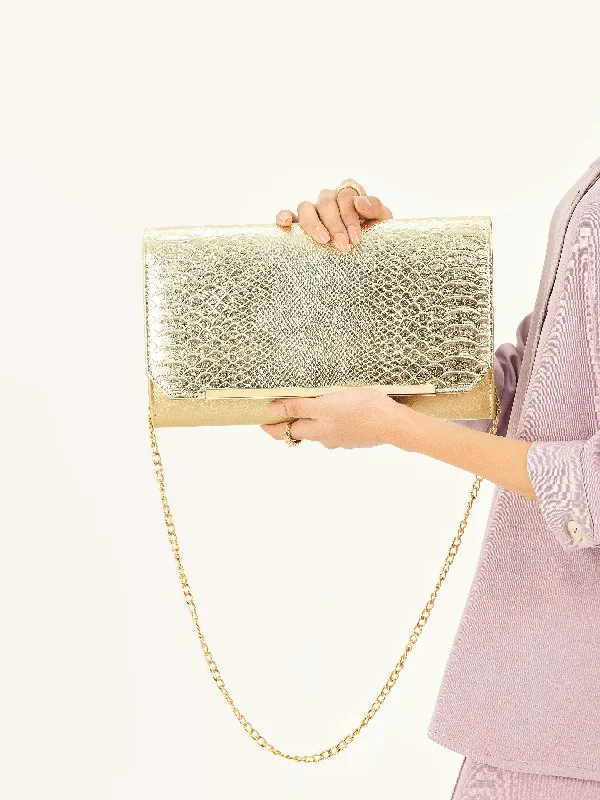 Textured Clutch