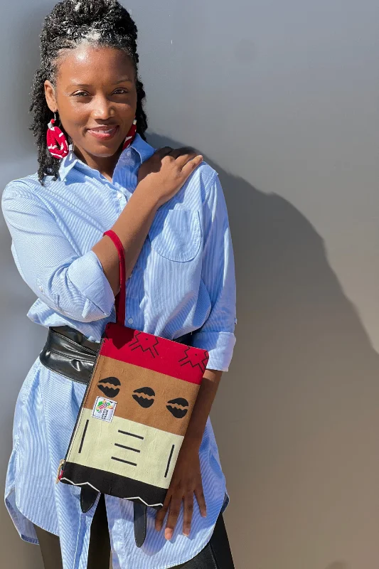 Red Black Brown Cowrie Wristlet